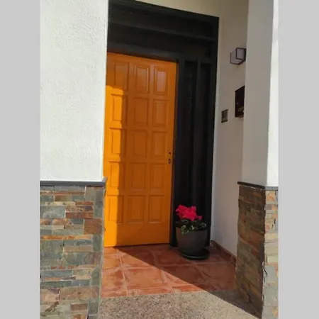 Casa Castro * Els Muntells